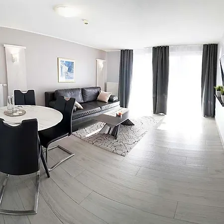 Aparthotel Arabest & Boardinghouse 3*