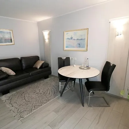Aparthotel Arabest & Boardinghouse Monaco di Baviera