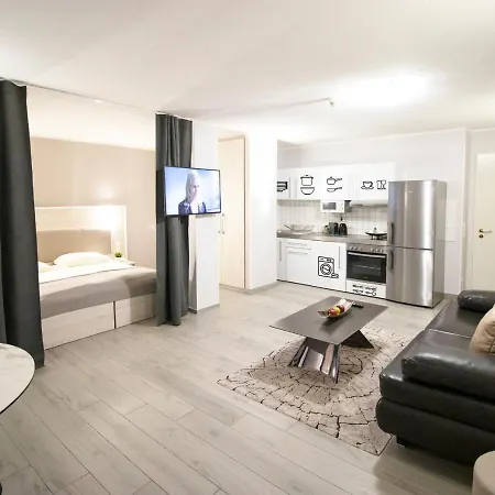 Arabest & Boardinghouse 3*