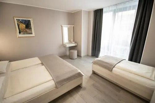 Arabest & Boardinghouse 3*